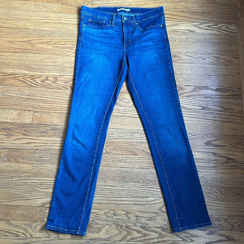Levi’s women’s 312 jeans Shaping Slim size 30